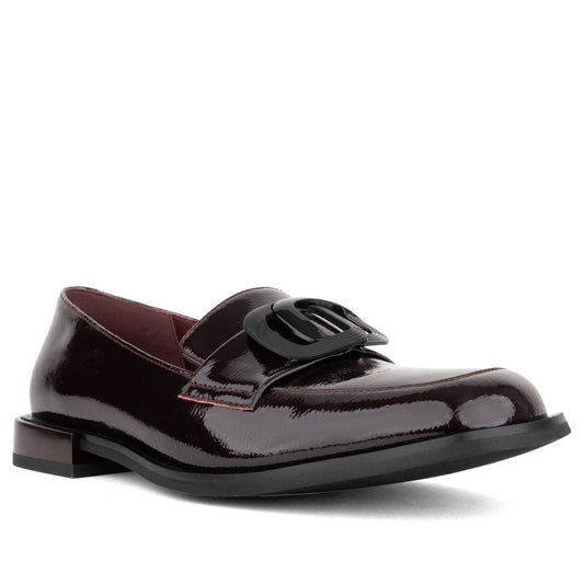 bordo casual closed loafers