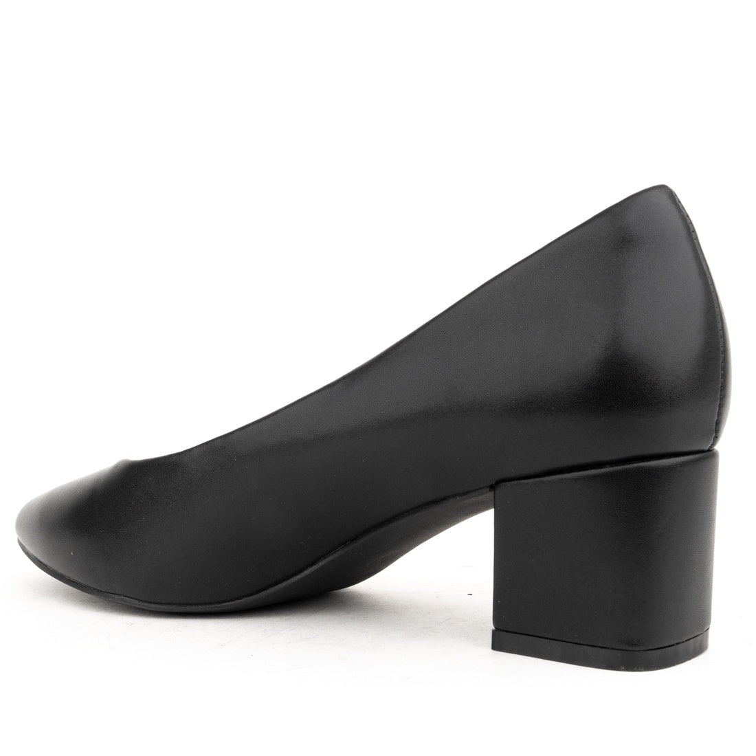 black elegant closed formal pumps