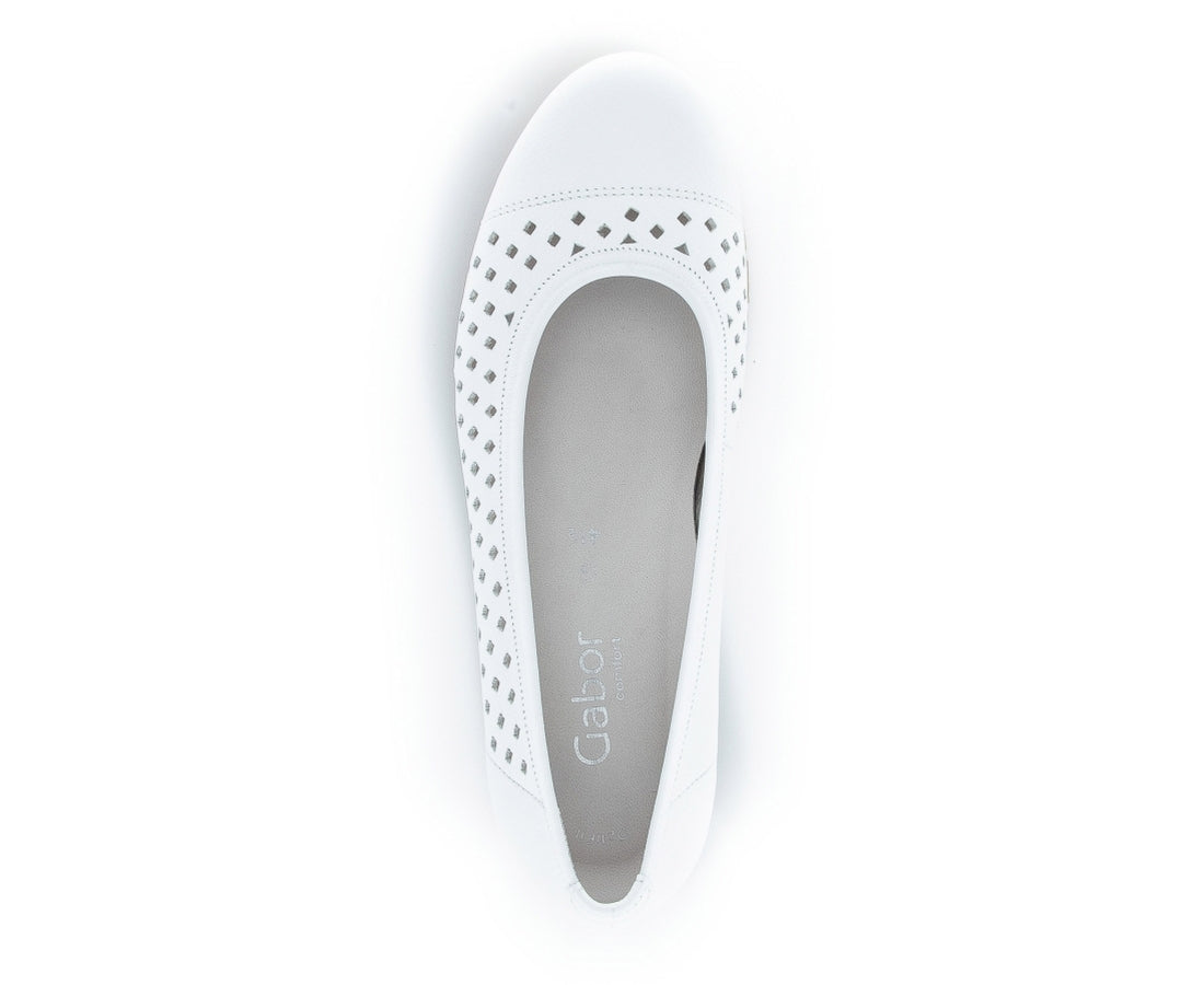 Gabor Womens weiss casual closed shoes | Vilbury London