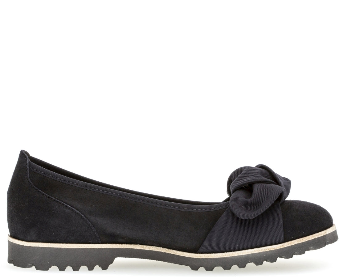 Gabor Womens black casual closed shoes | Vilbury London