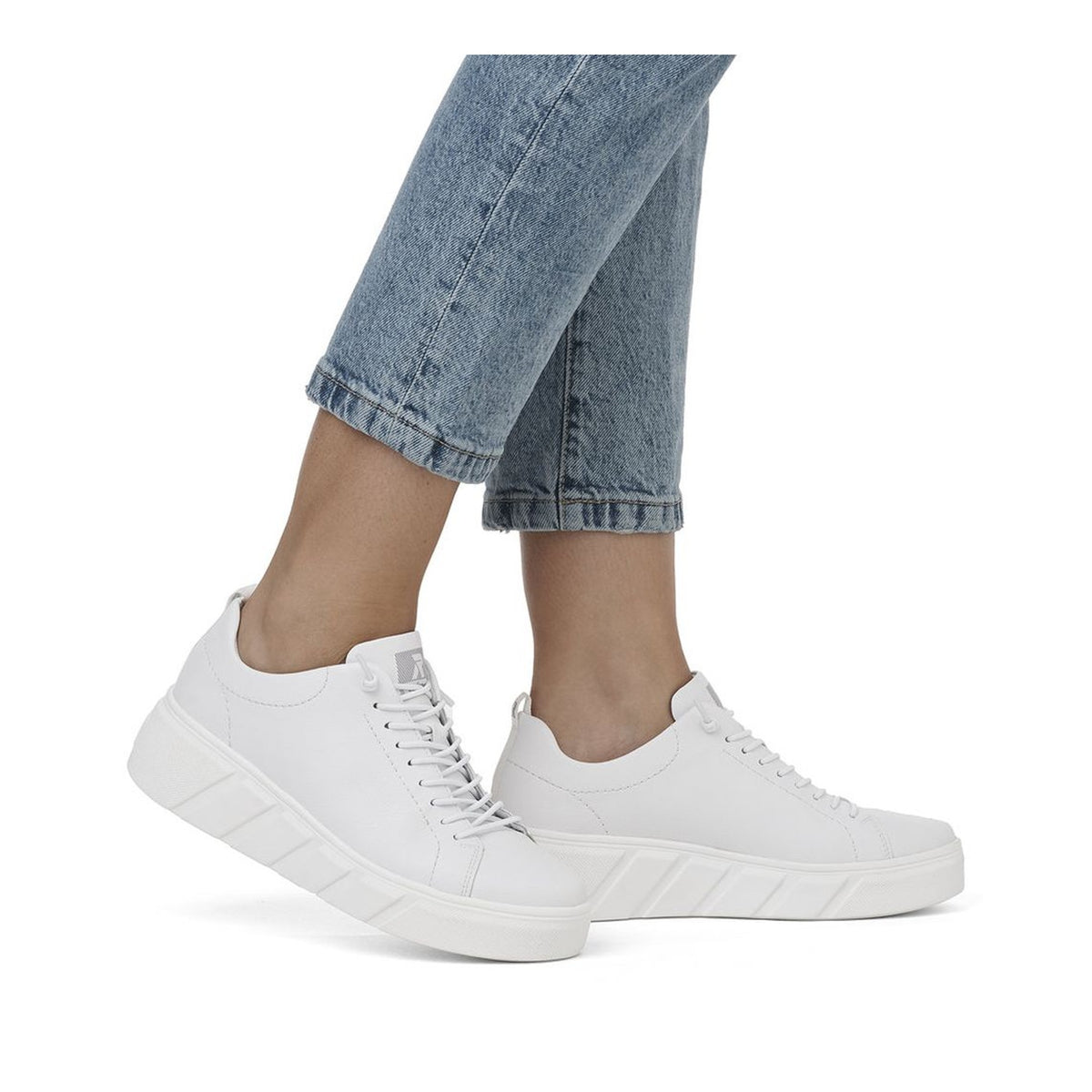 Women's White Fashion Sneakers