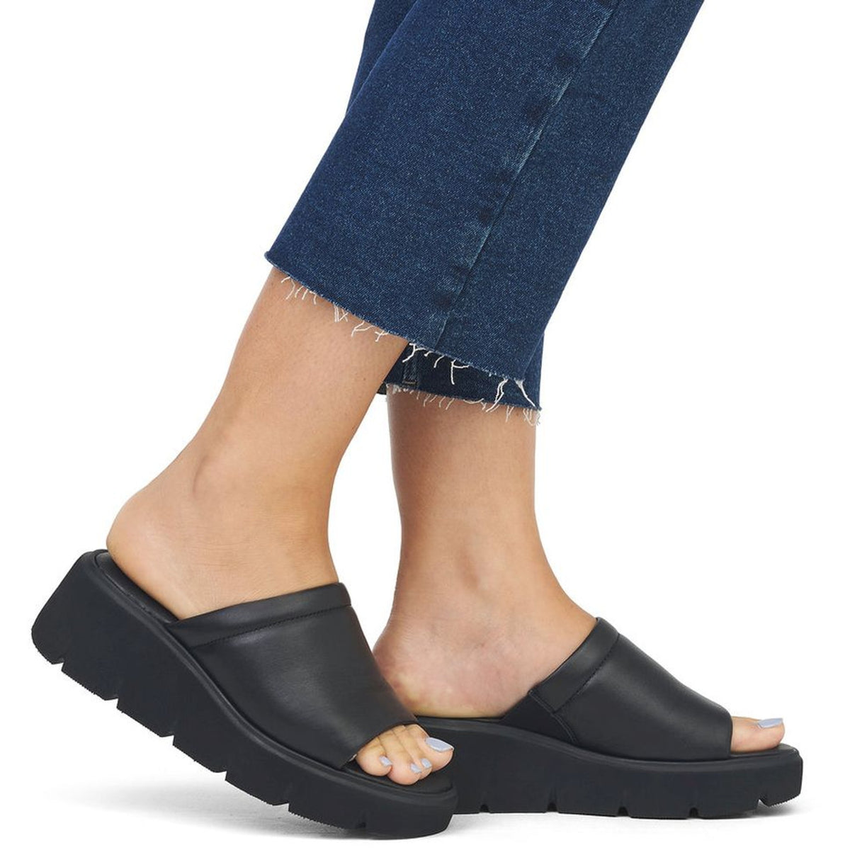 Women's Black Wedge Open-Toe Mule Slippers