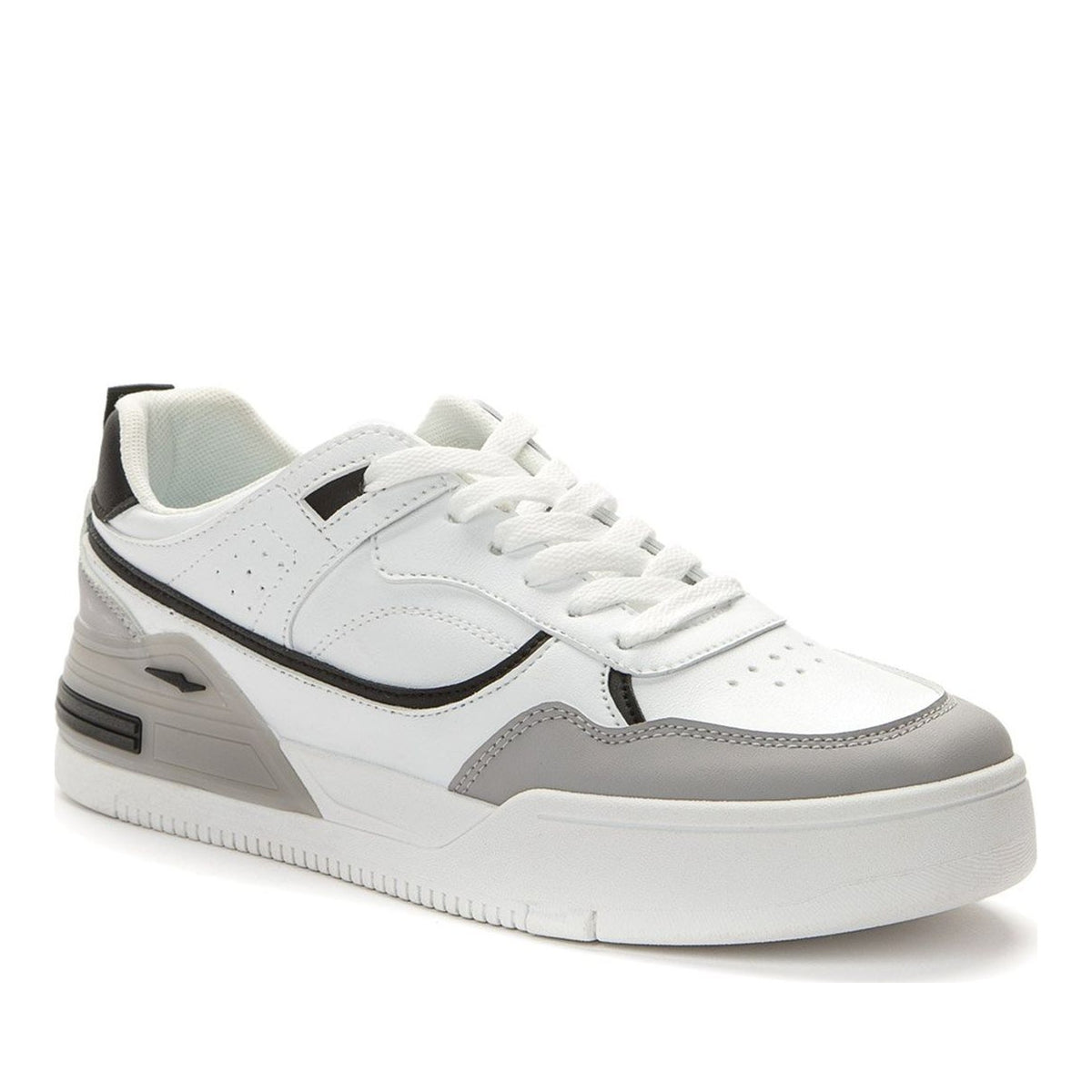white casual closed sneakers