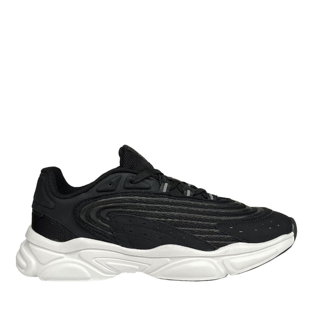 black casual closed sneakers