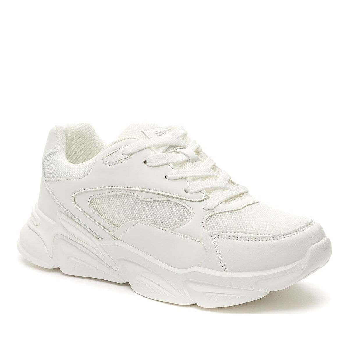 white casual closed sneakers