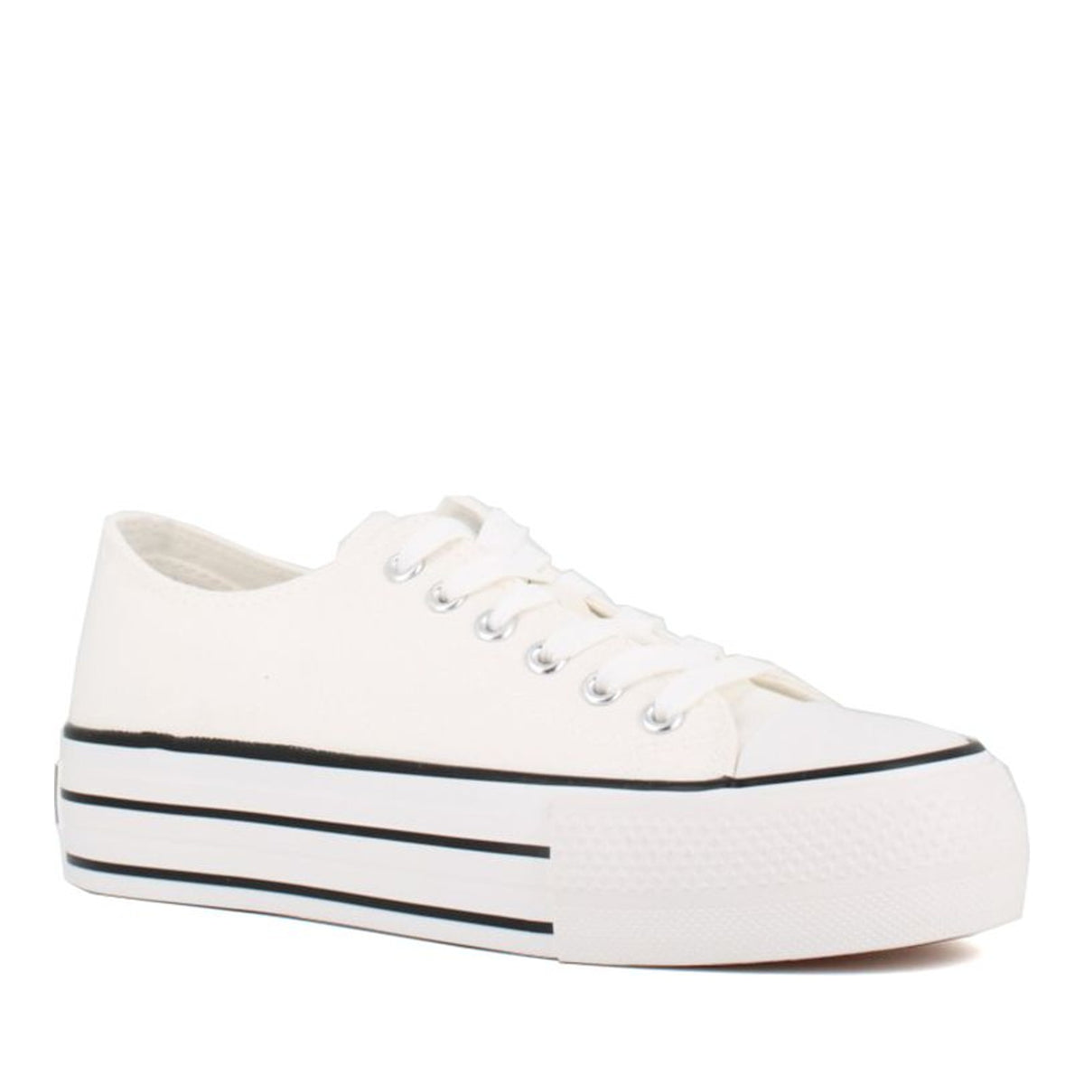 white casual closed sneakers