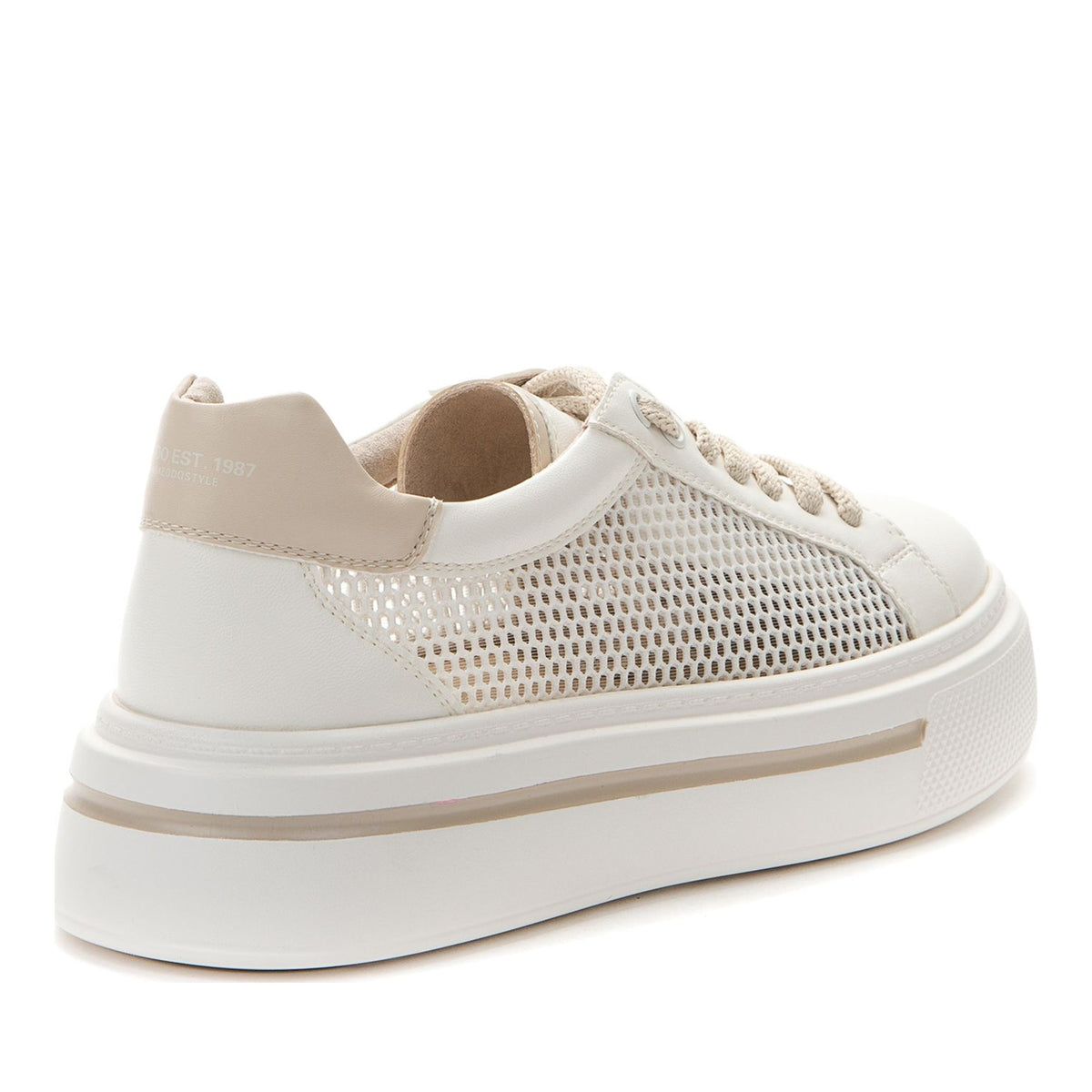 beige casual closed sneakers