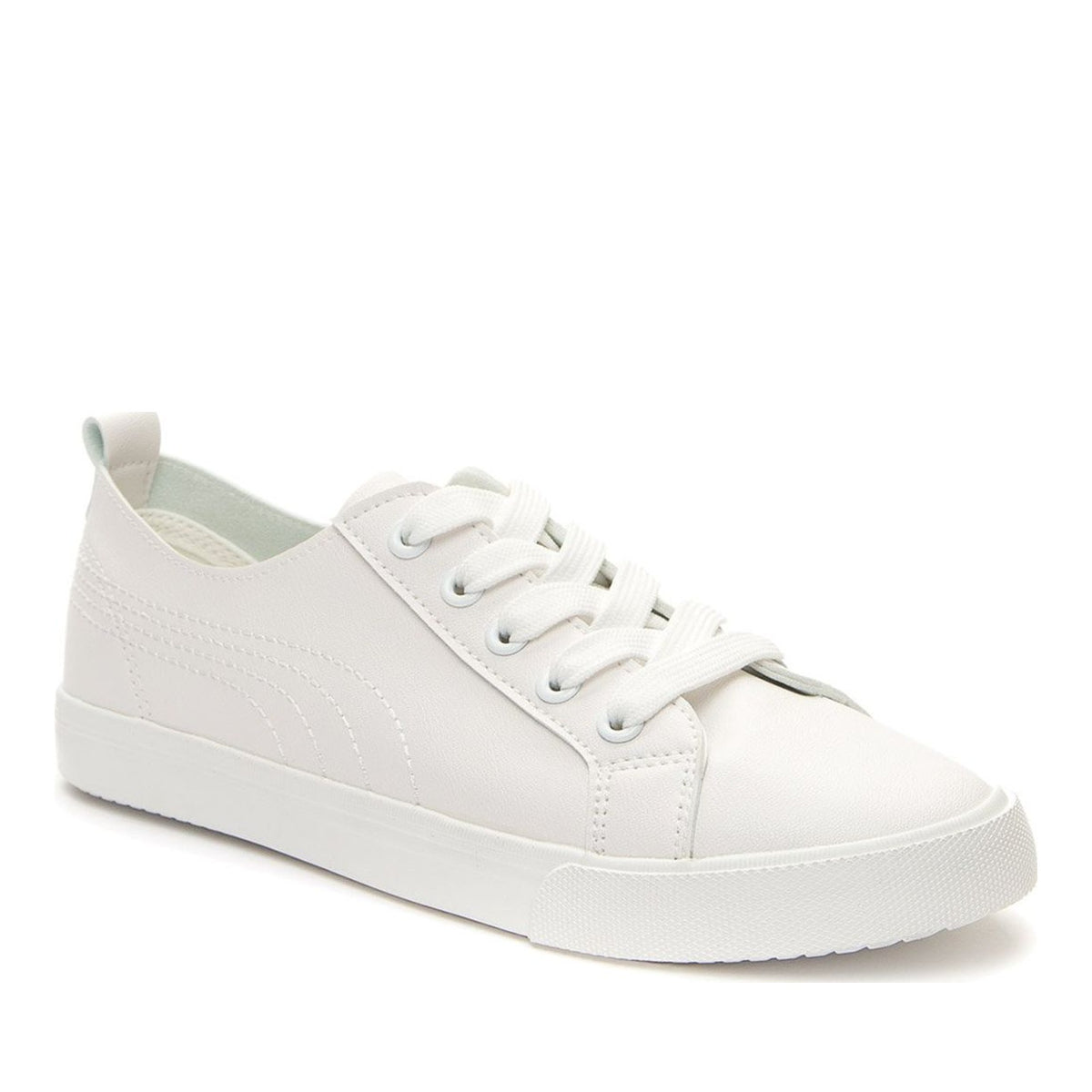 white casual closed sneakers