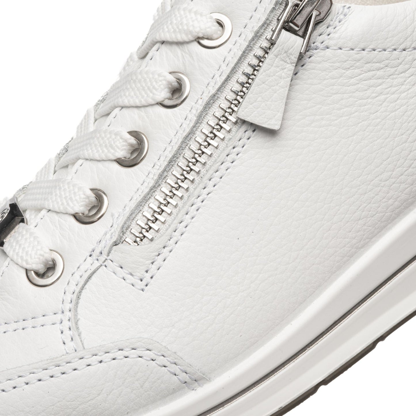 Osaka Women's White Leisure Fashion Sneakers