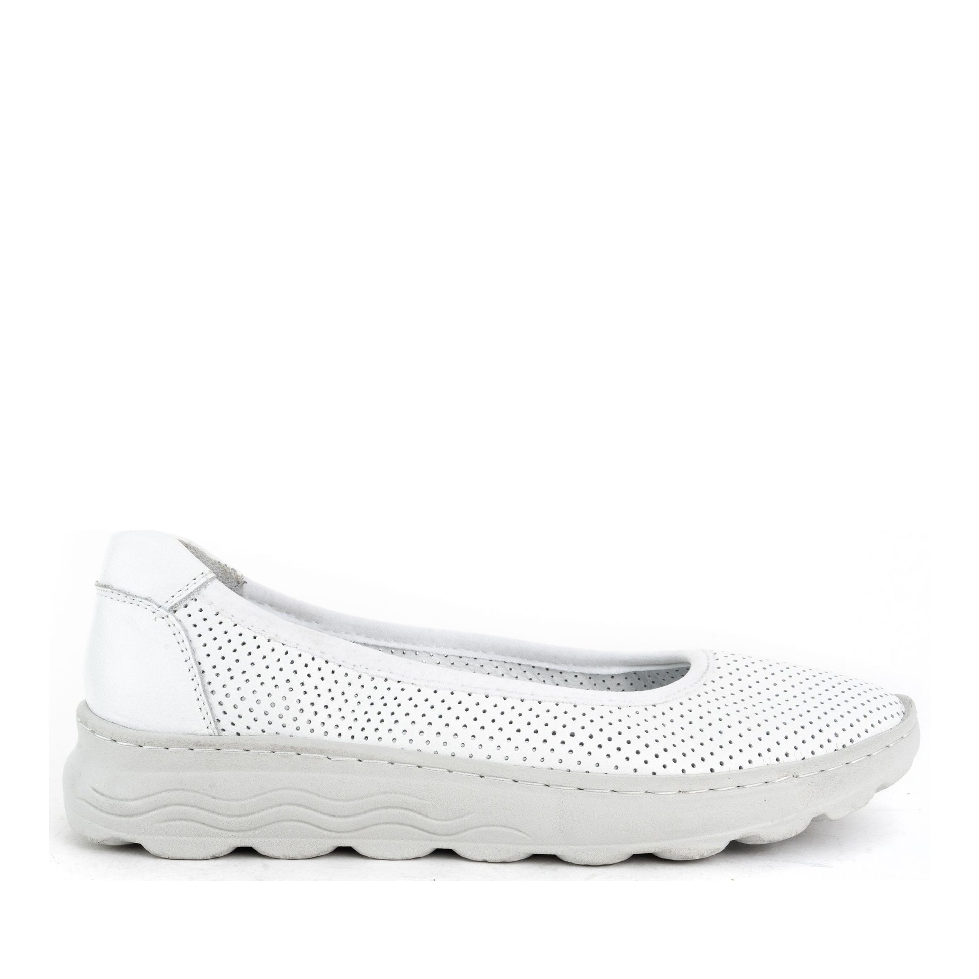 Women's White Ballet Flats