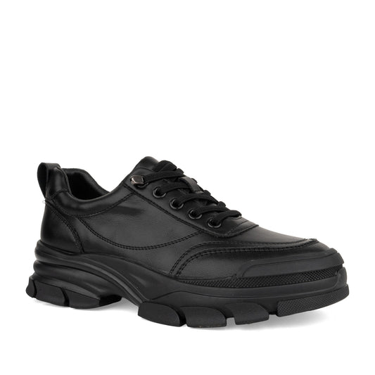 black casual closed sneakers