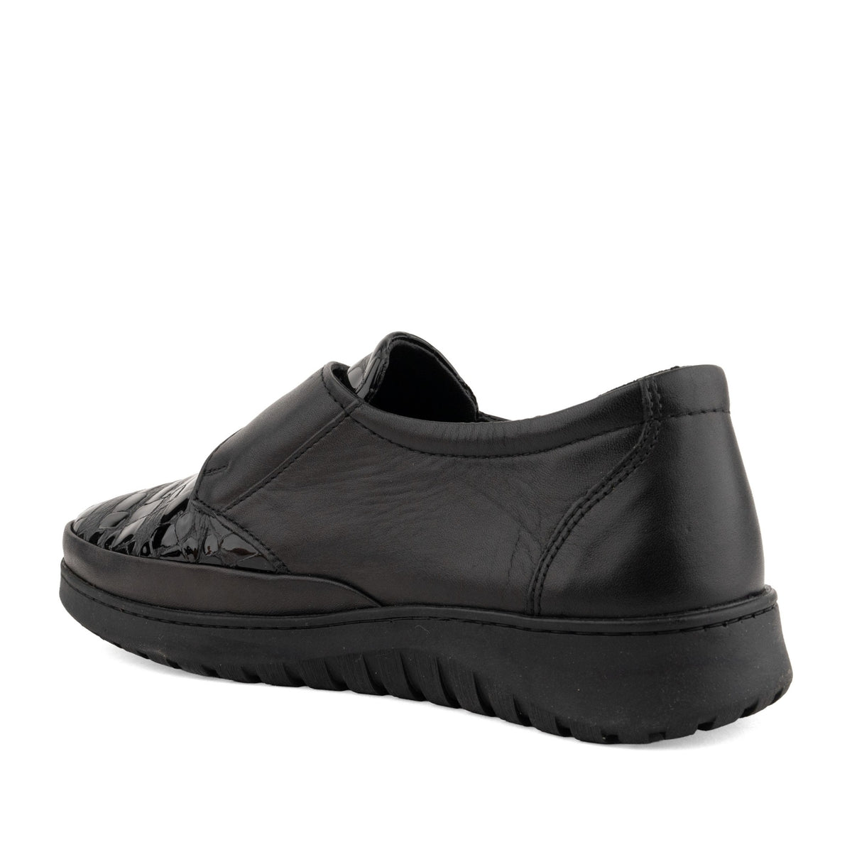 black casual closed leisure