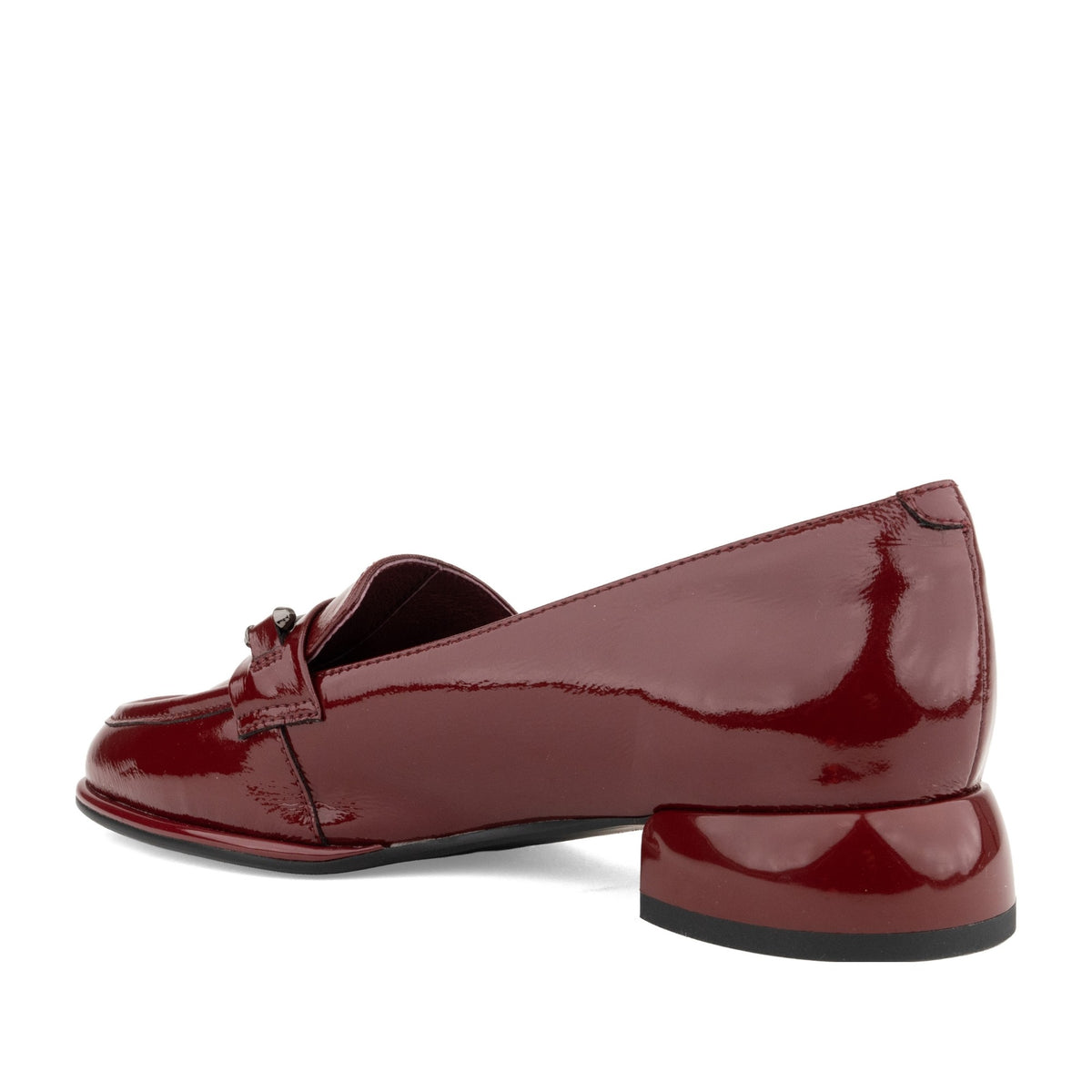 bordo casual closed loafers