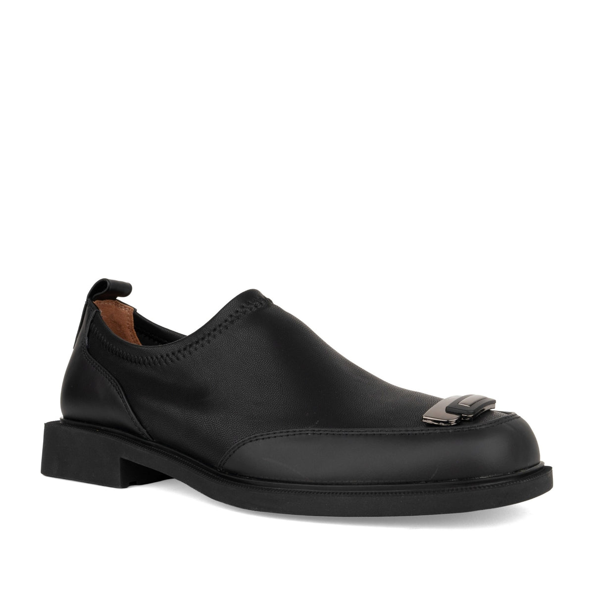 black casual closed loafers