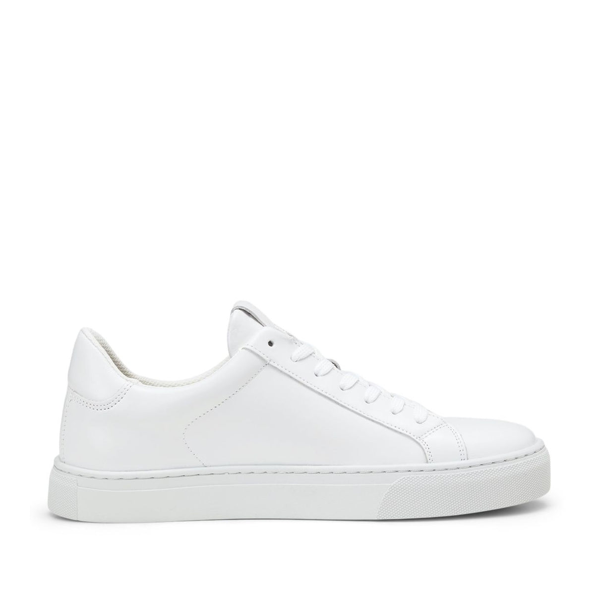 agar sneakers