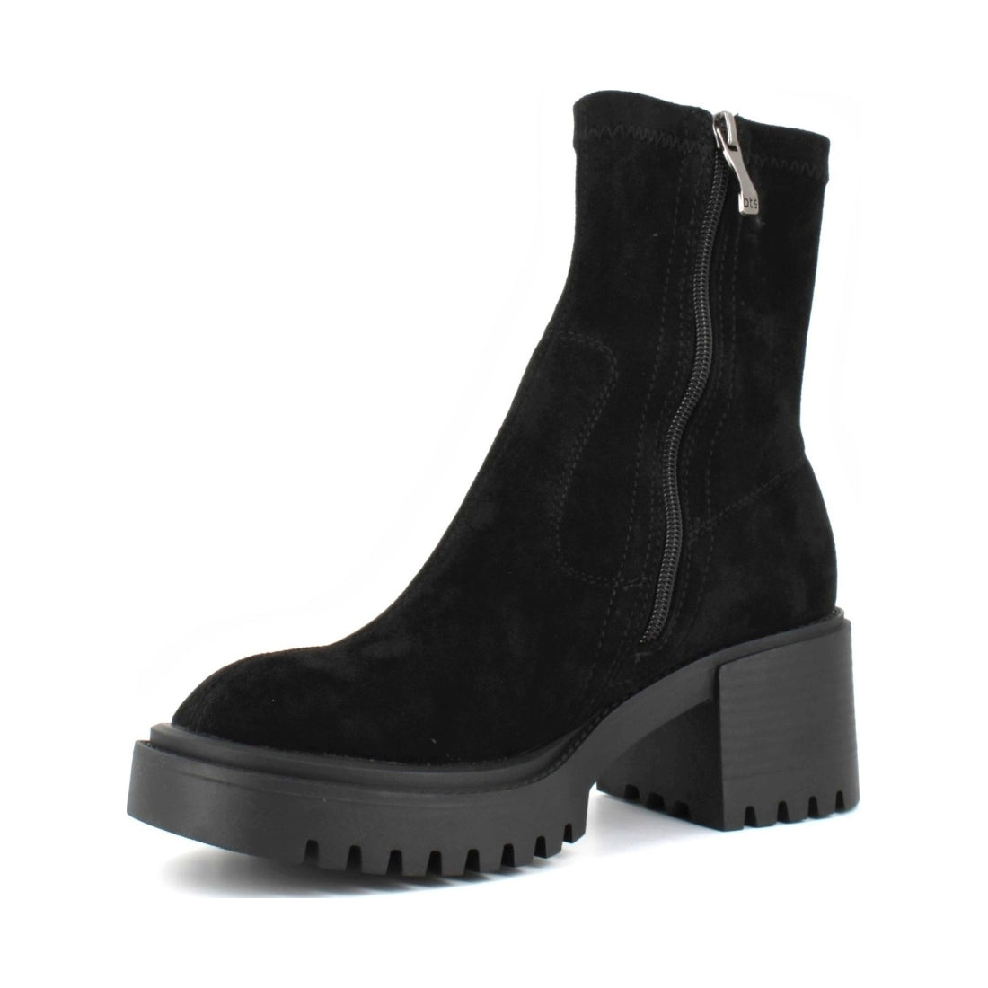 black casual closed boots