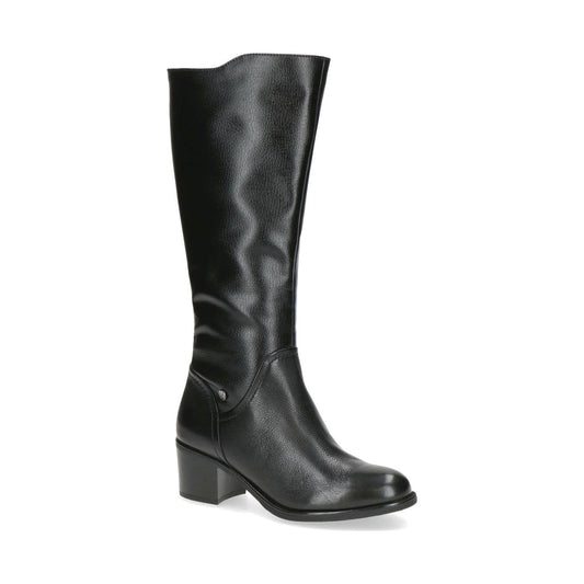 black casual closed boots