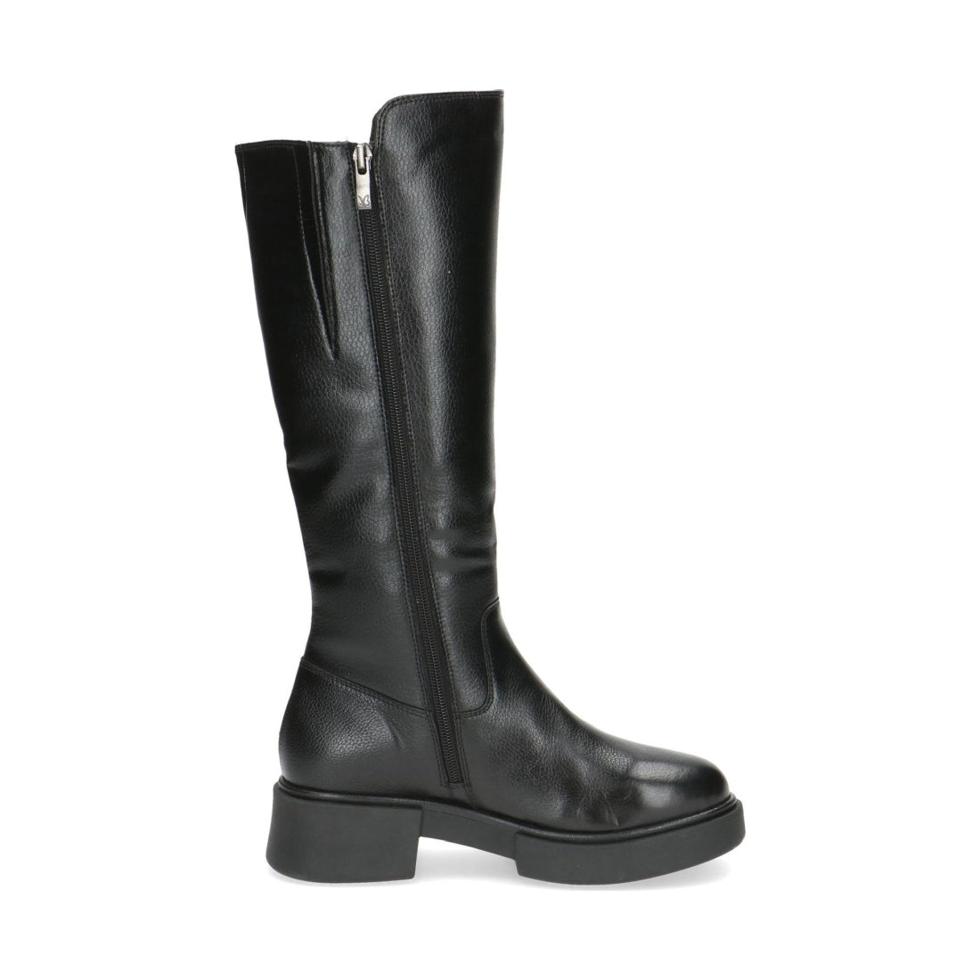 black casual closed boots