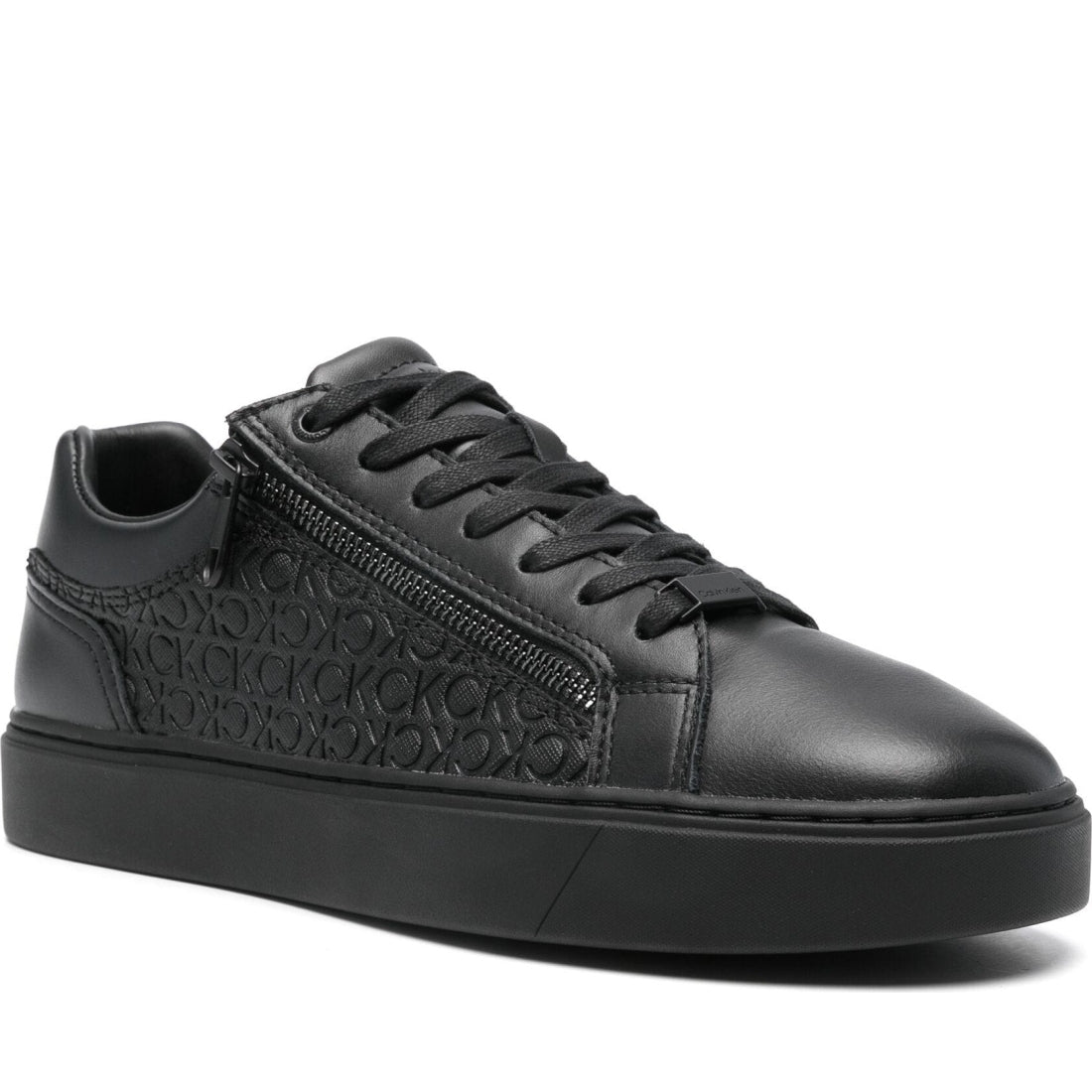 low top lace up leisure triple black mono