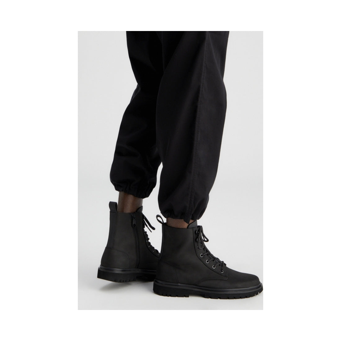 boot mid laceup rebellious