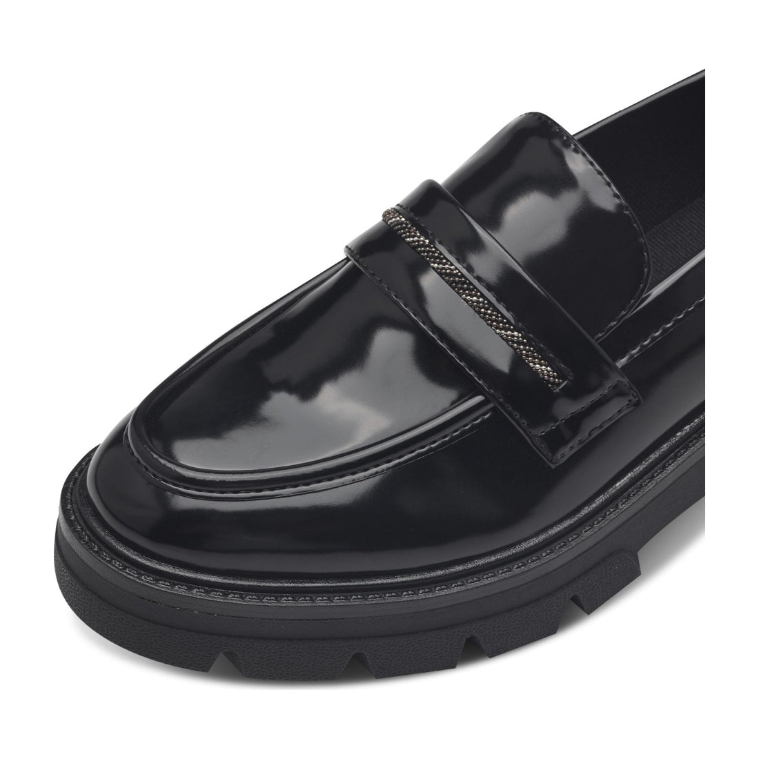 black elegant closed loafers