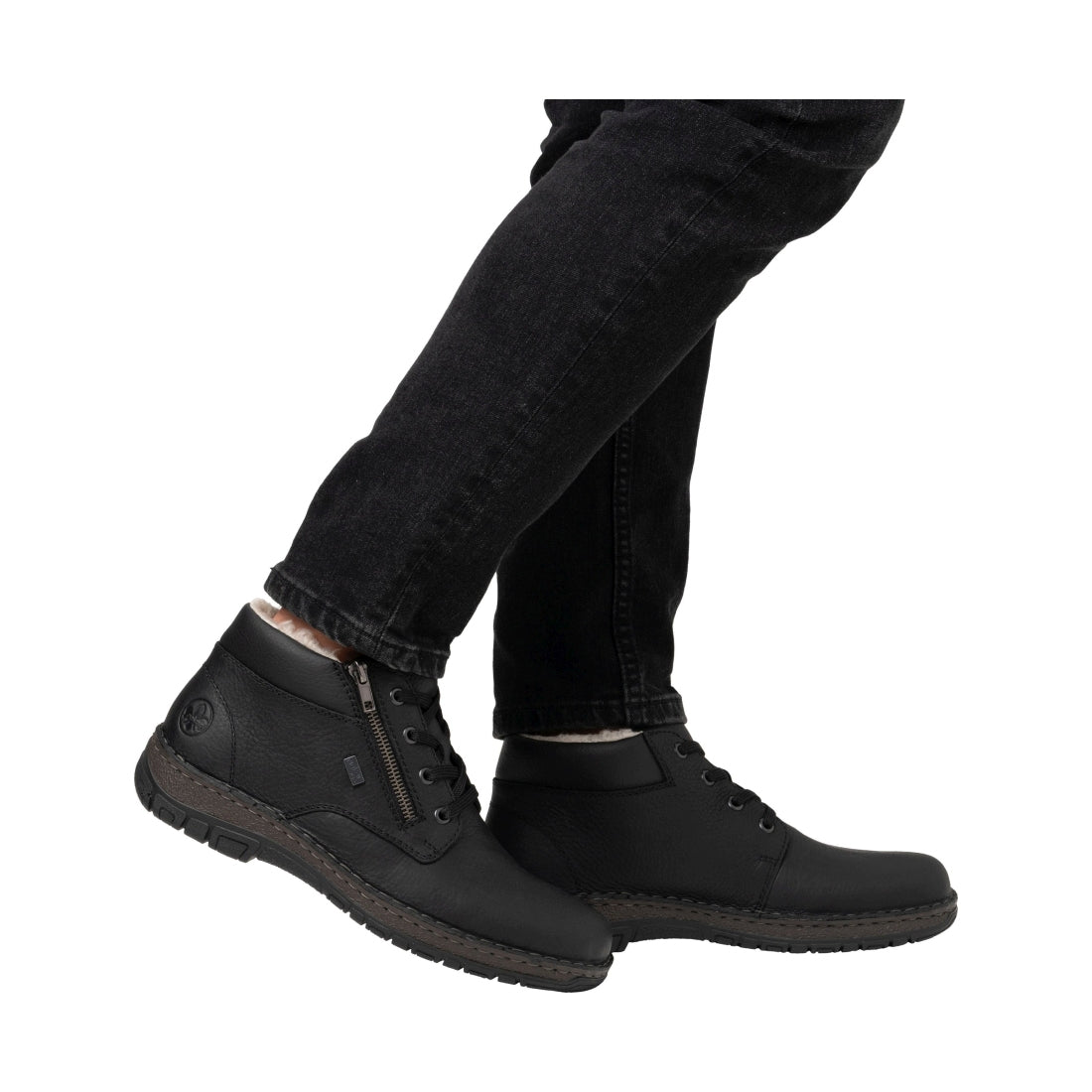 black casual closed men's boots