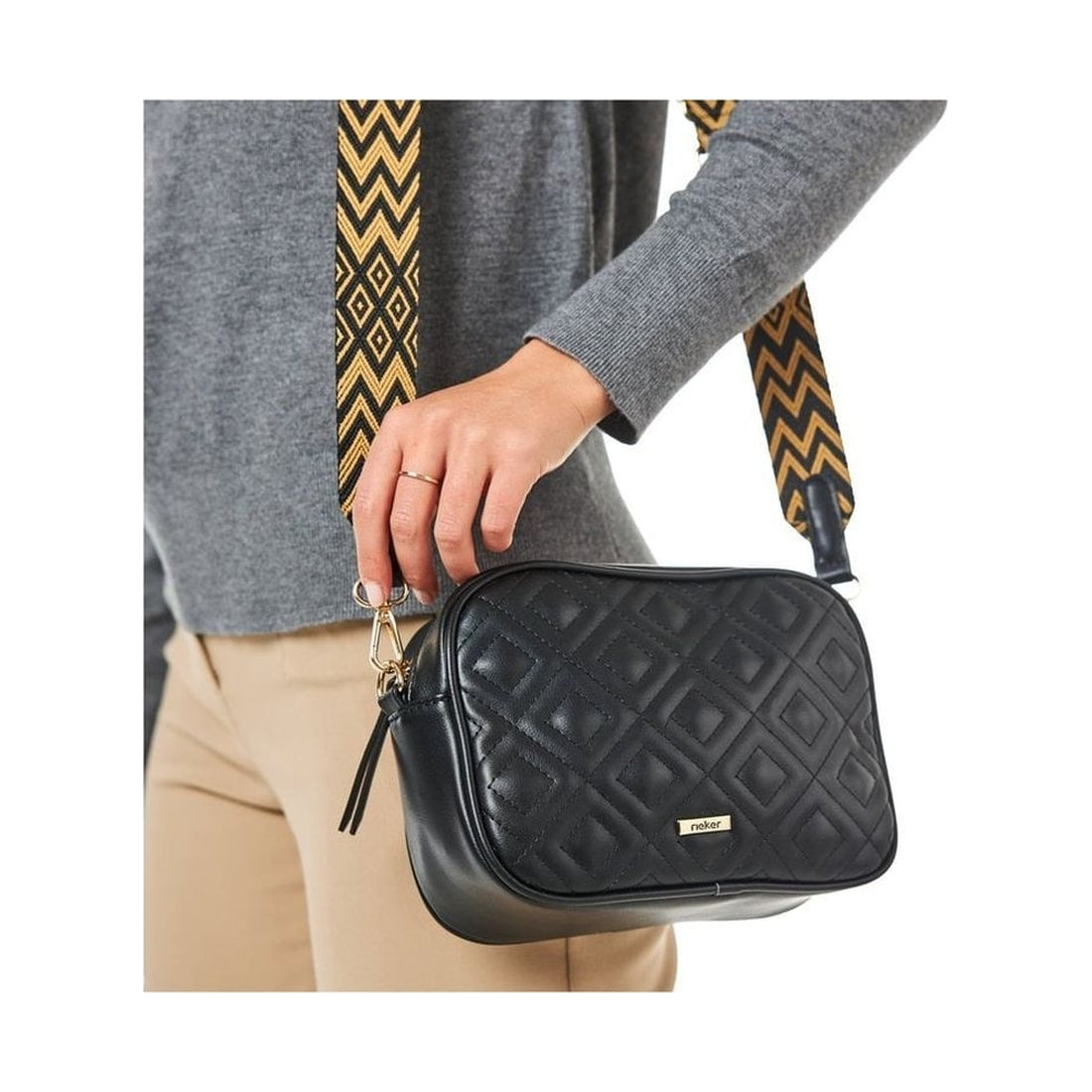 black casual crossbody