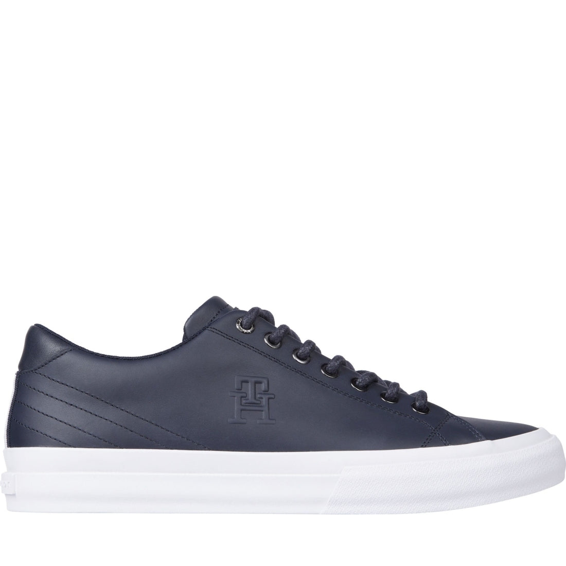 hi vulc street low leisure trainers