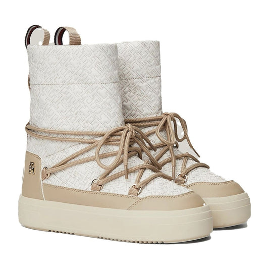lace-up monogram snowboot