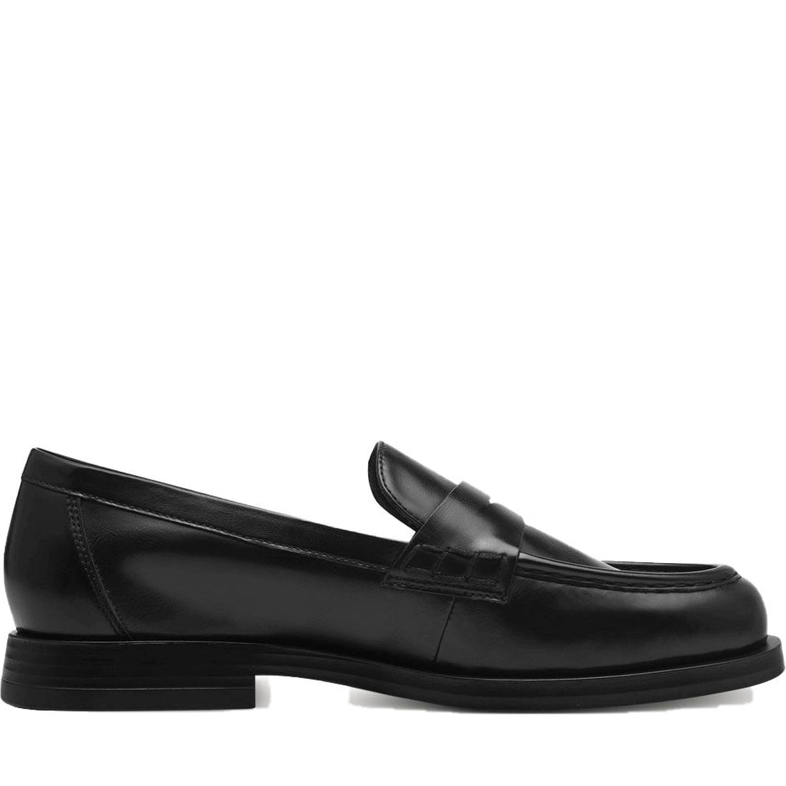 black casual closed loafers