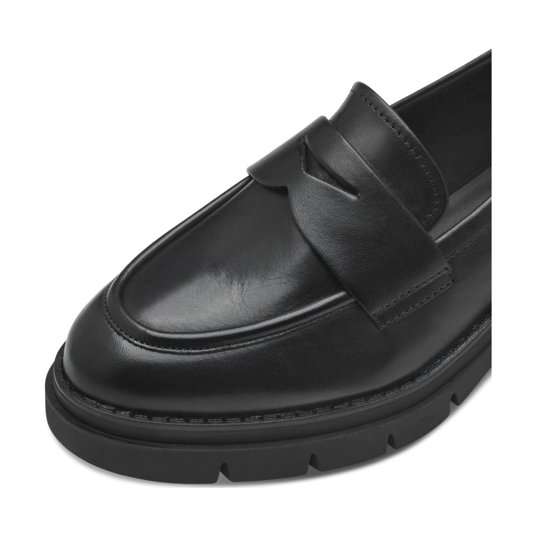 black leather classic closed loafers