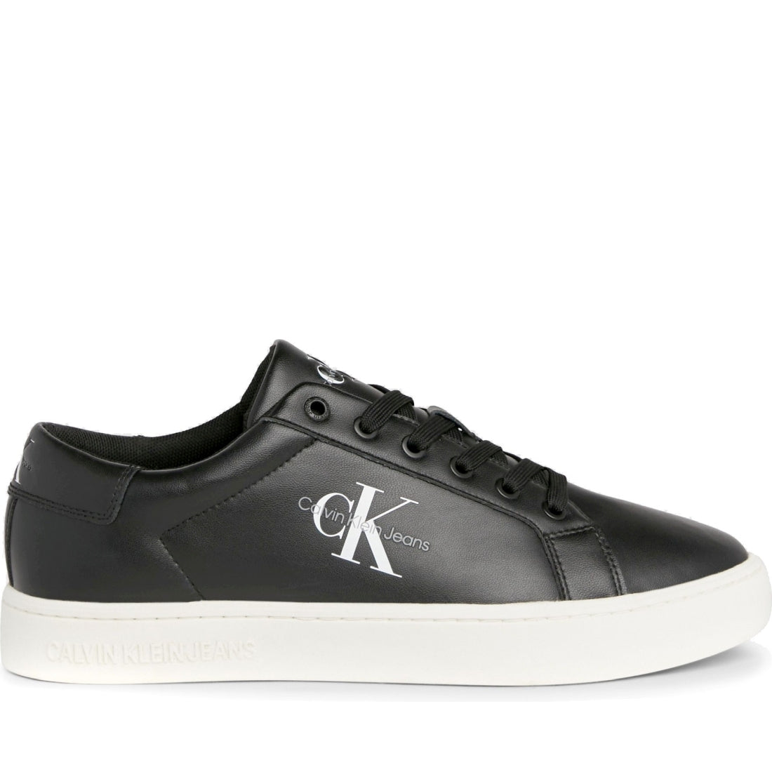 classicc low lace up leisure trainers