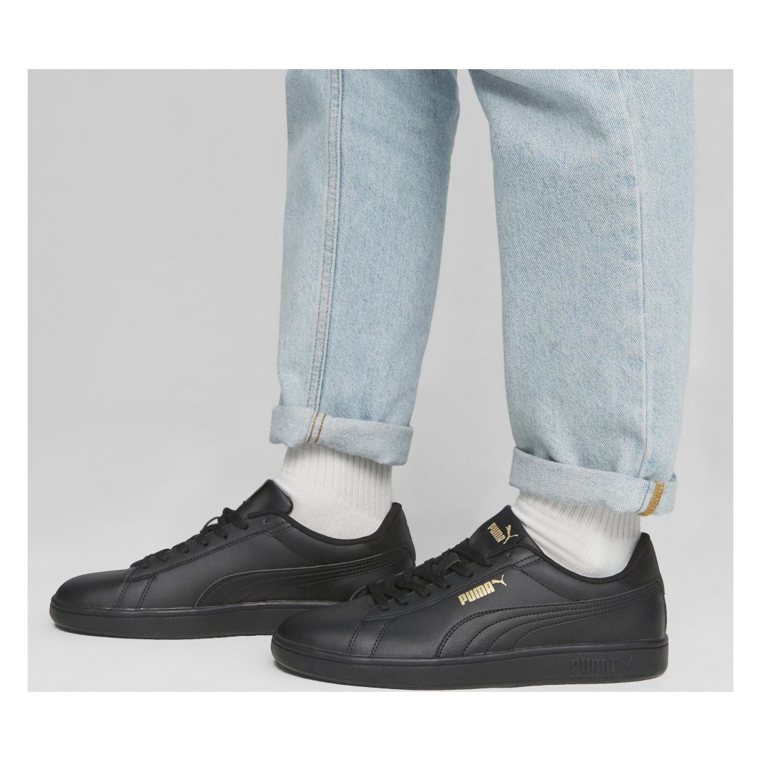 Puma mens black gold black smash 3.0 leisure trainers | Vilbury London