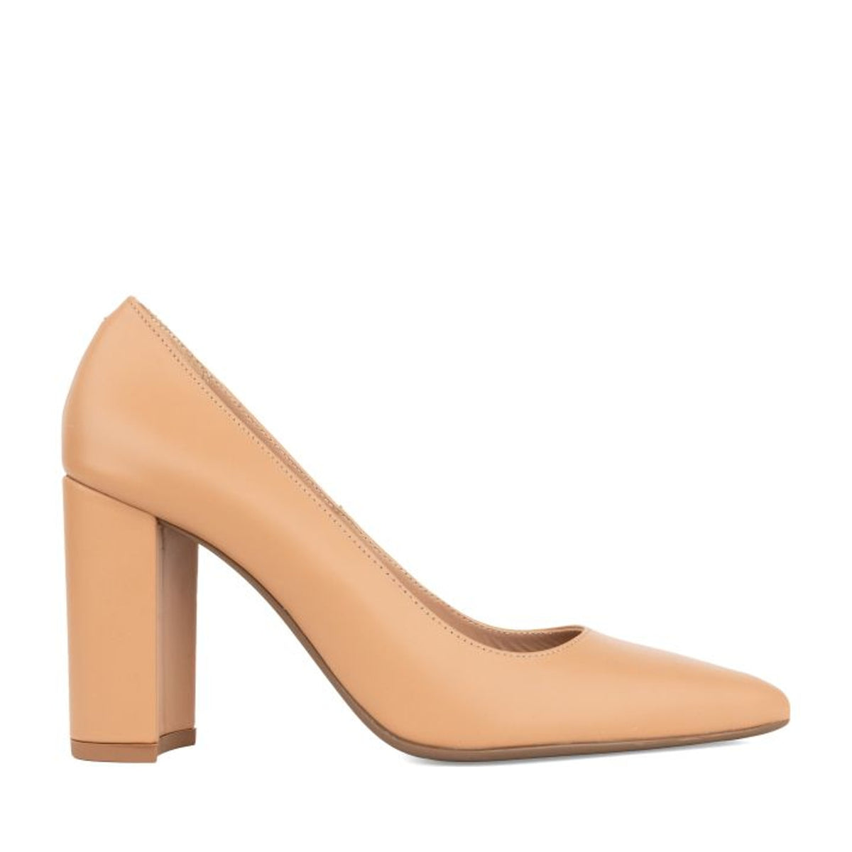 beige classic closed pumps
