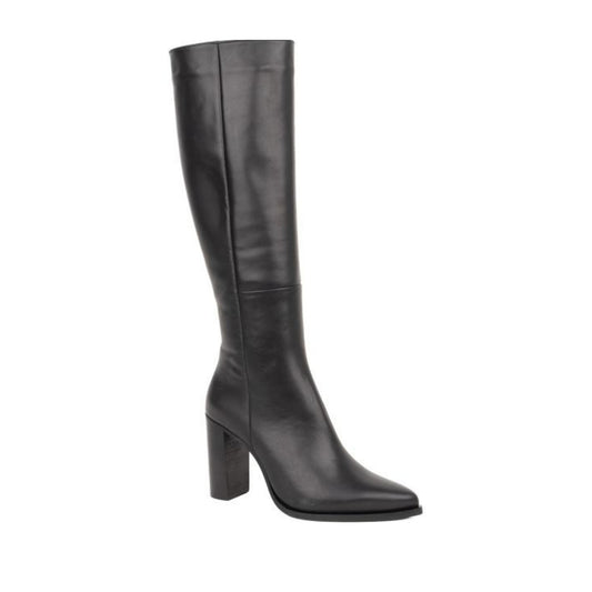 black classic closed boots