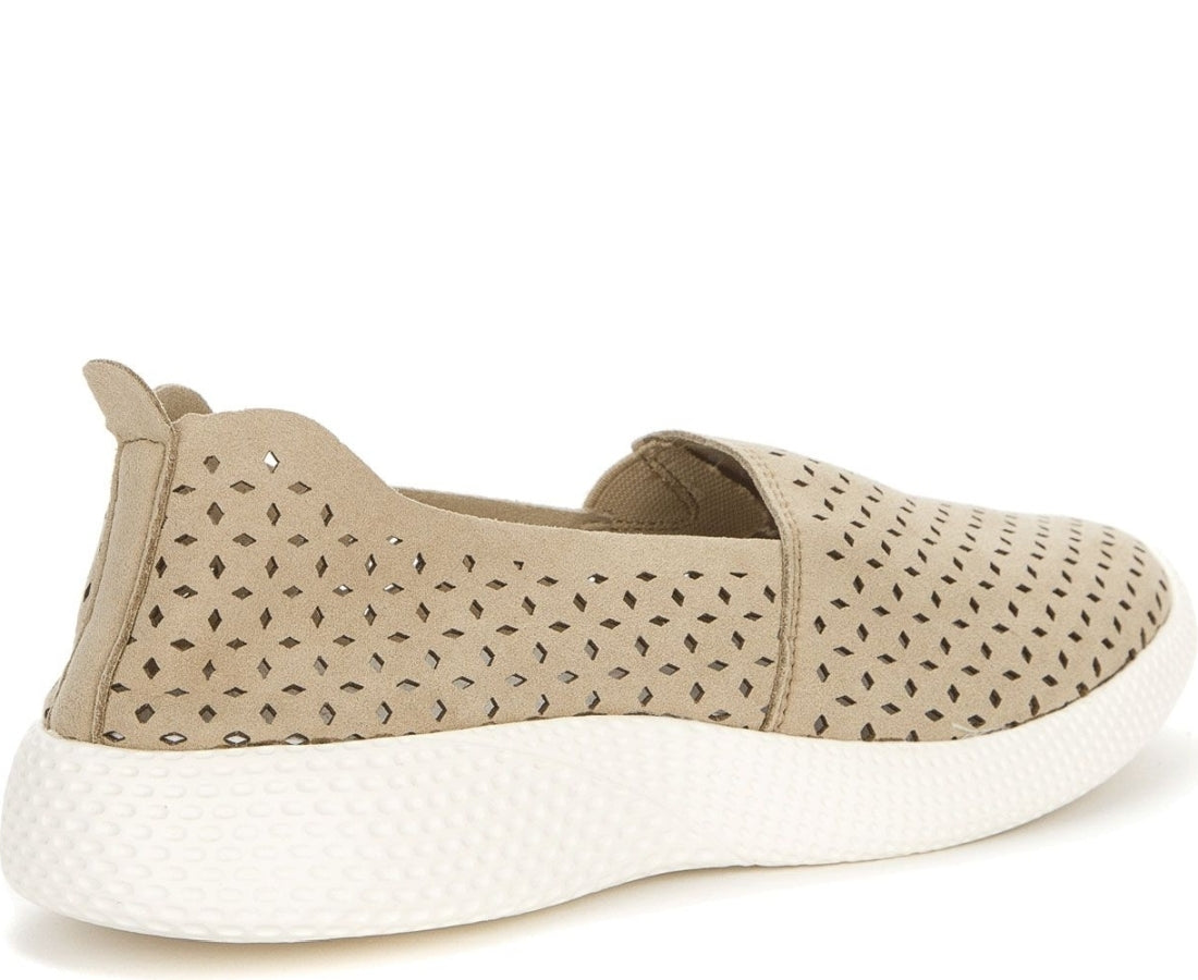 leisure shoes