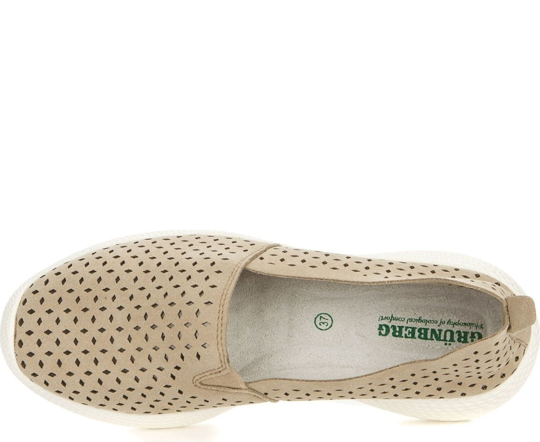 leisure shoes