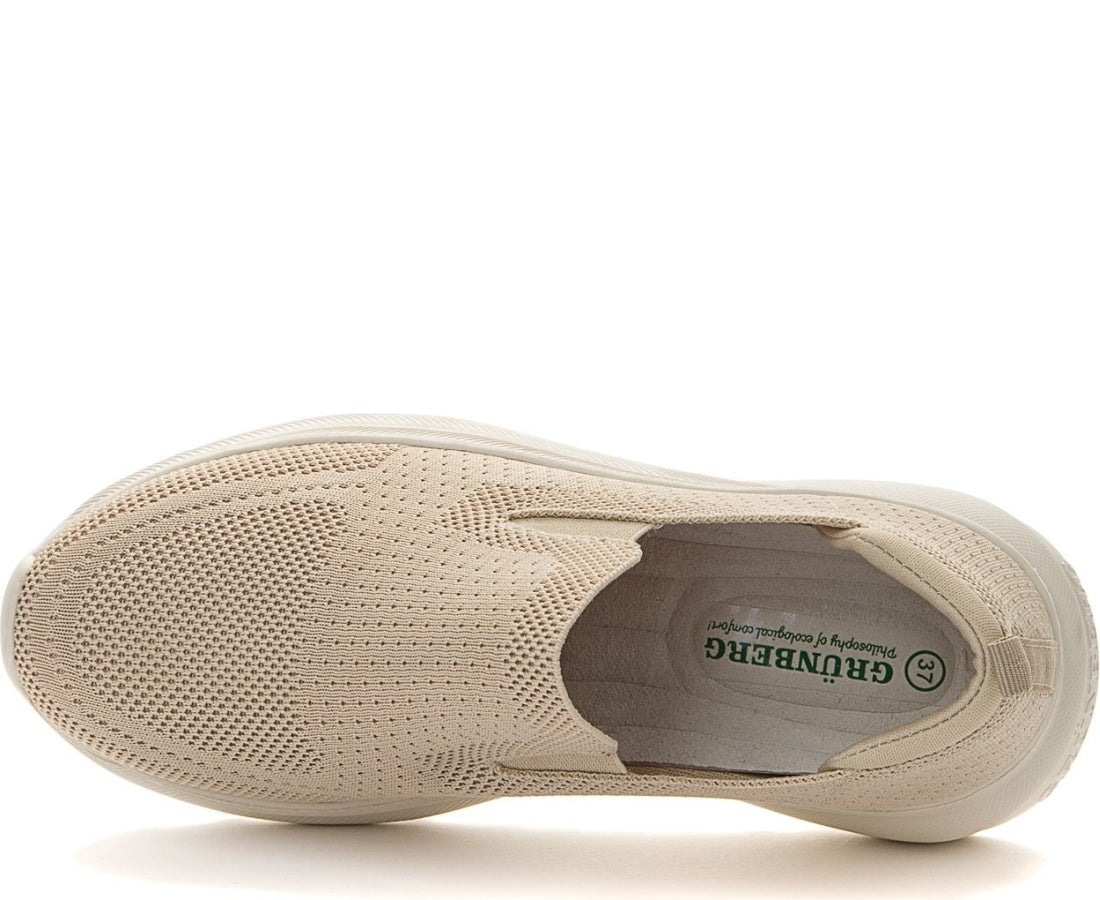 leisure shoes