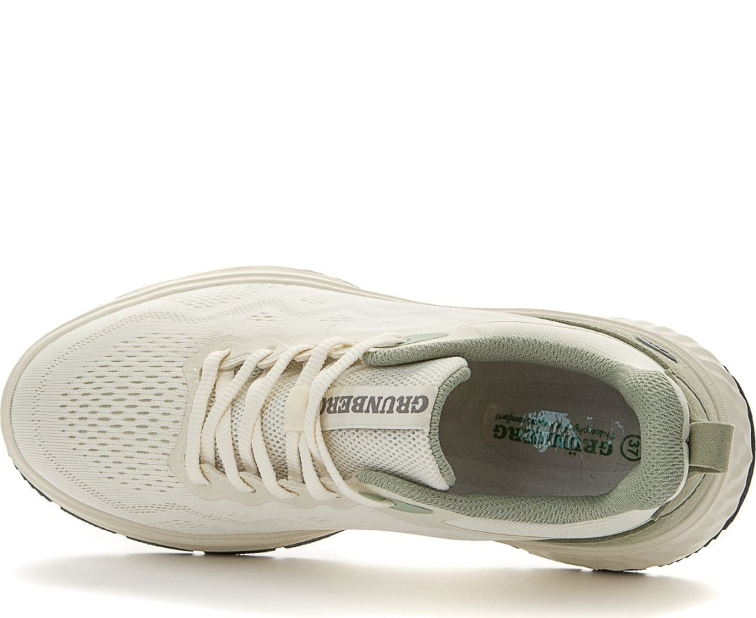 white casual closed sneakers