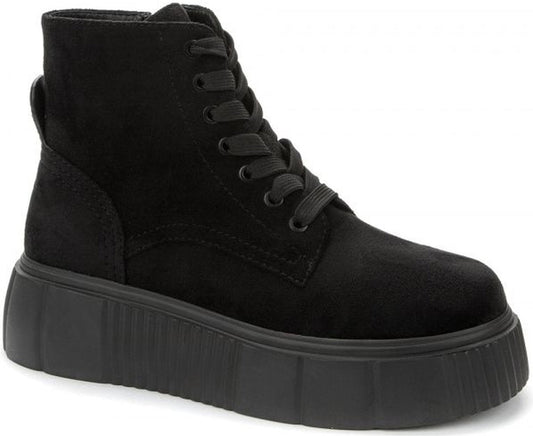 black casual closed boots