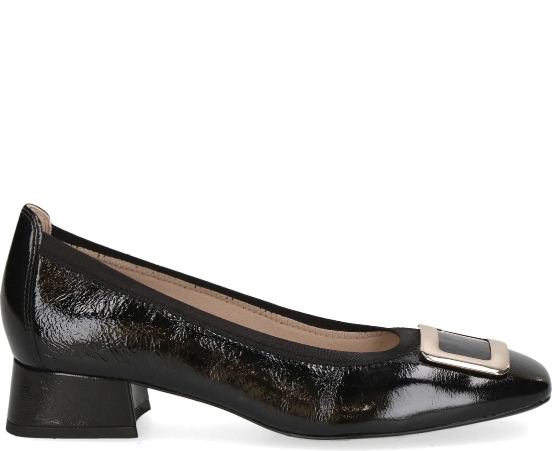 black elegant closed formal