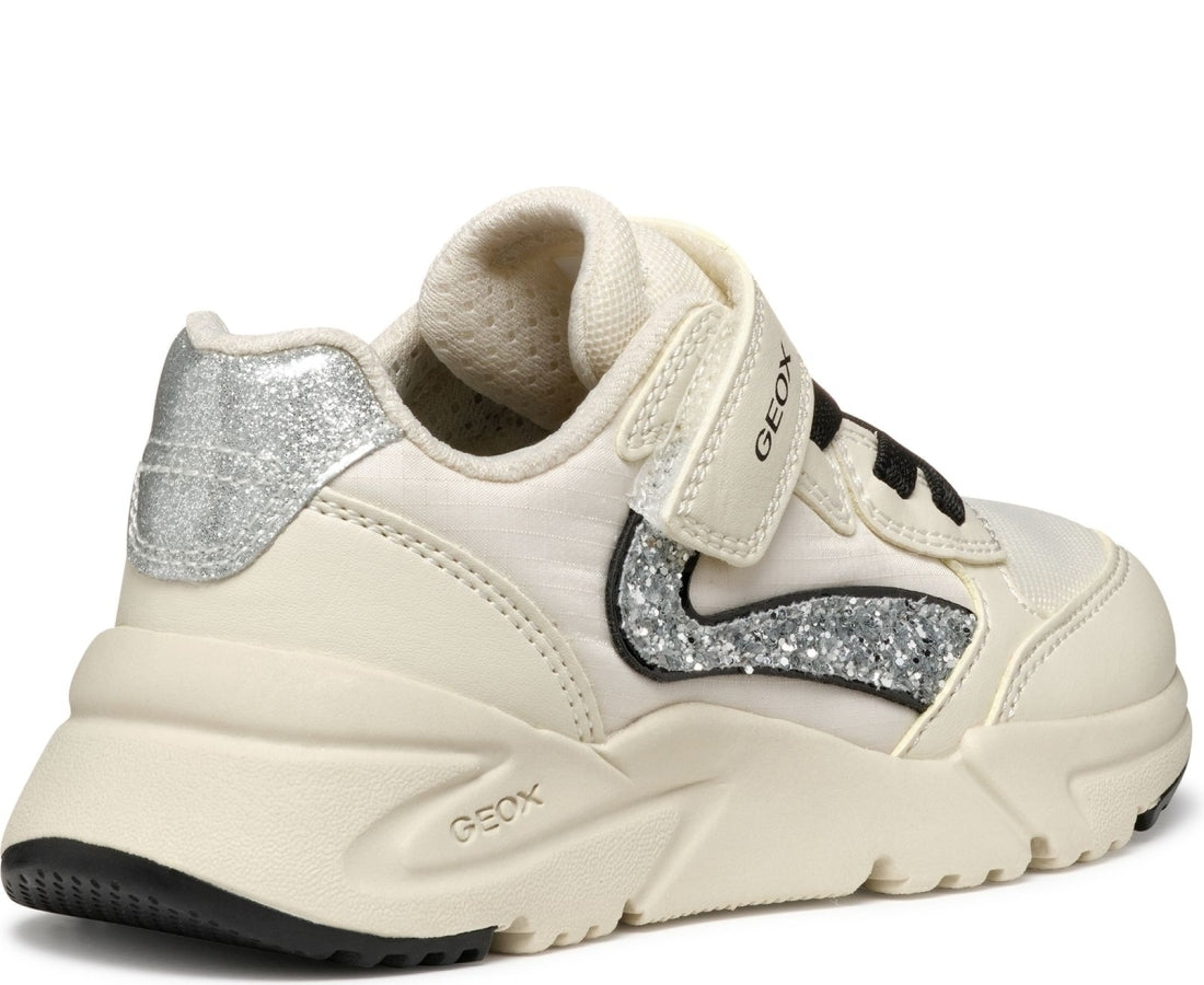 loftus leisure trainers