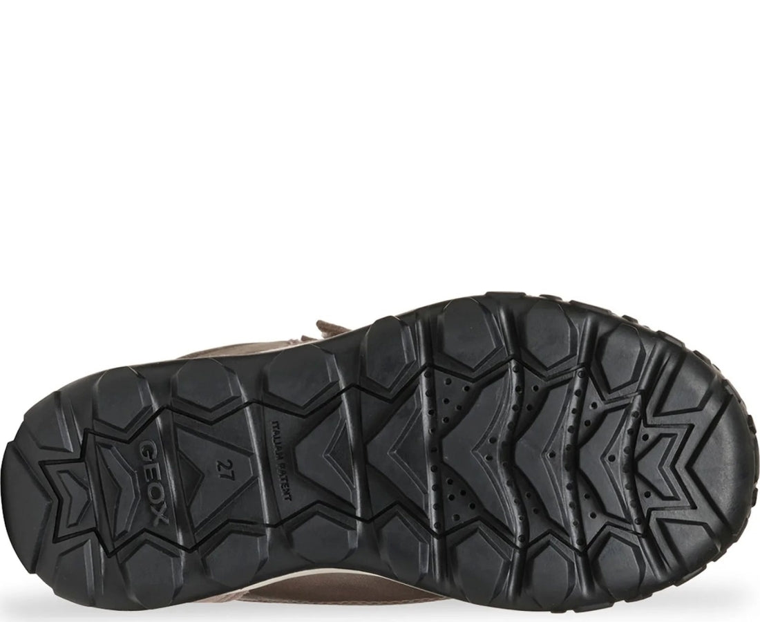 trekkyup booties dark beige