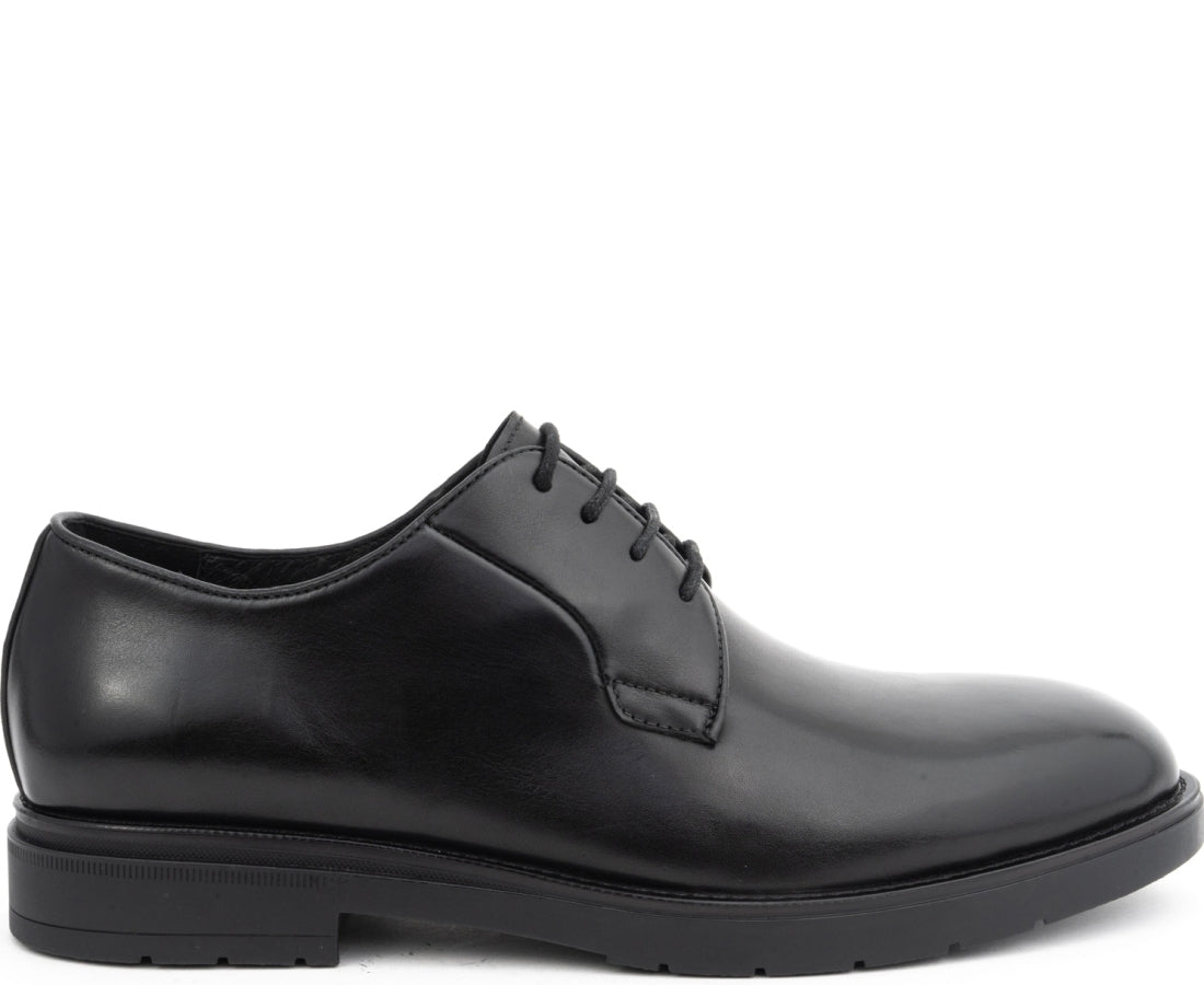 black classic closed formal