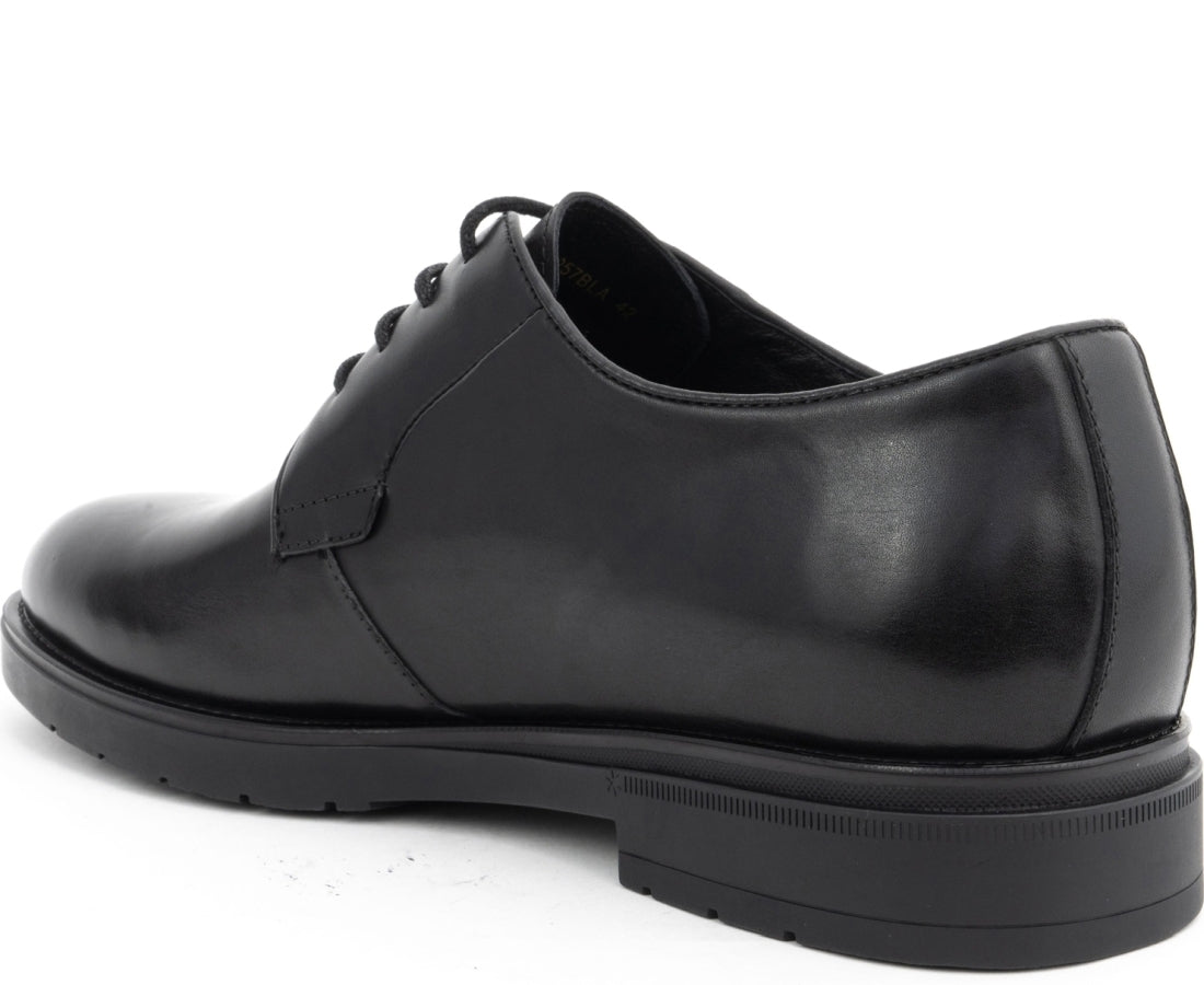 black classic closed formal