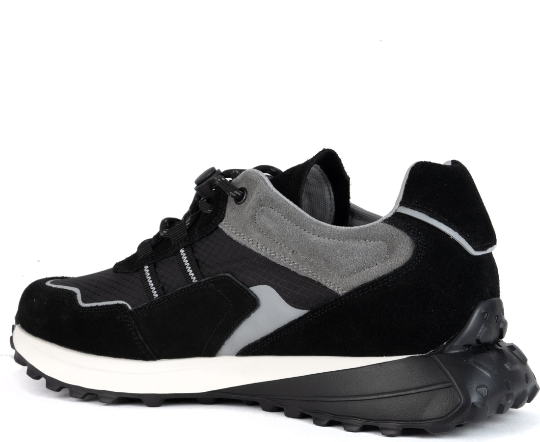 leisure trainers black