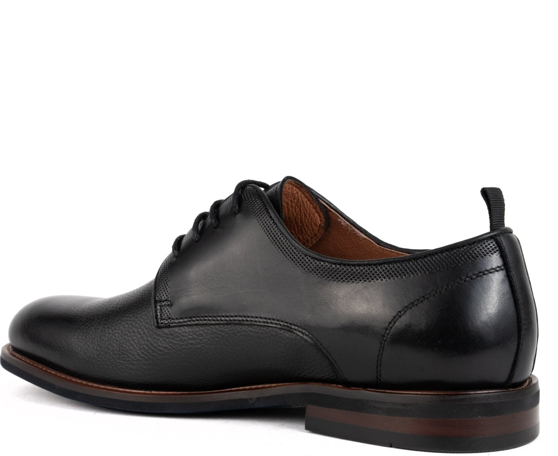 black casual closed formal