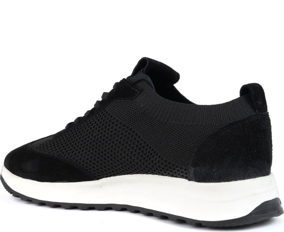 leisure trainers black
