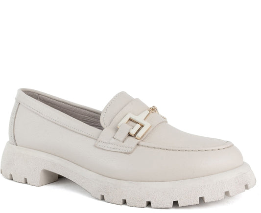 beige casual closed loafers