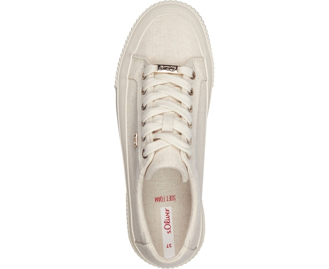 women laceup trainers